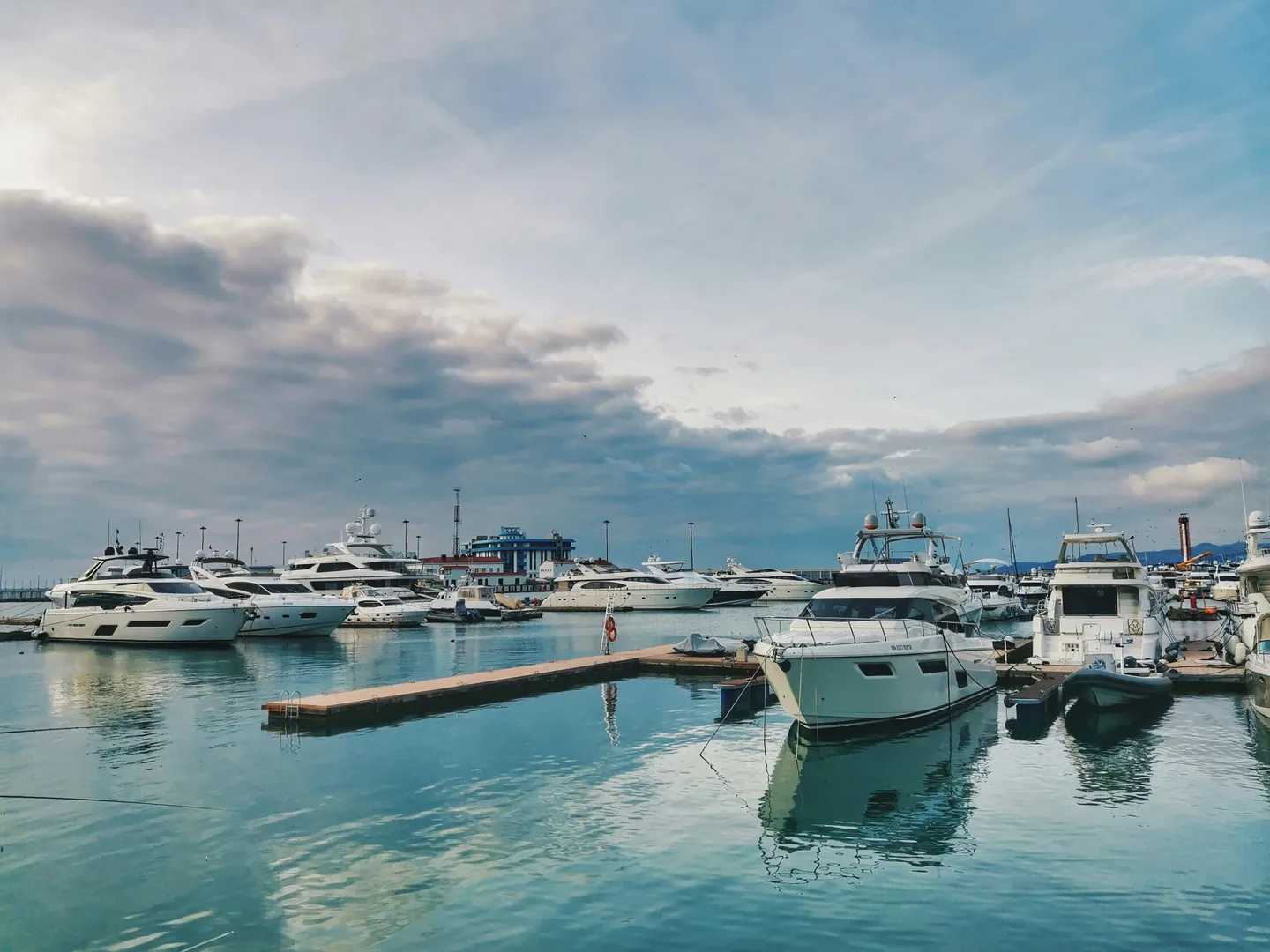 Bootsversicherung Vergleich 2025 | Yacht & Boot optimal versichern
